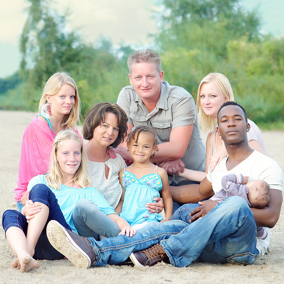 FamAben2012-33cloudscpcrop10x10